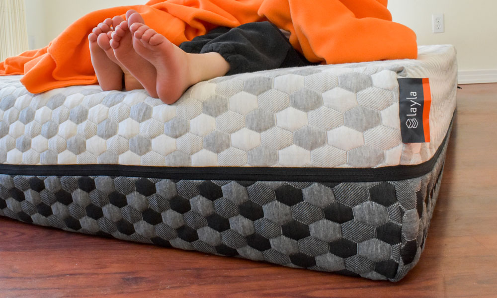 Matelas à mémoire de forme vs matelas à ressorts : différences et avantages de chacun